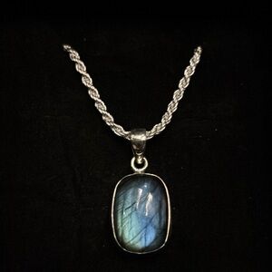 Labradorite Pendant & Rope chain